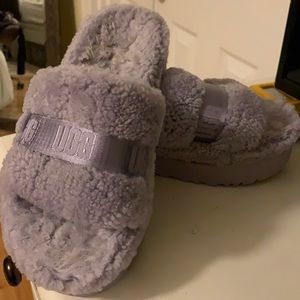 Ugg fluffita slippers